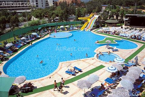 Greenwood Resort Hotel 20